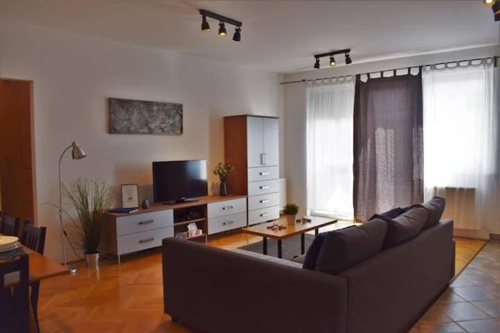 Cosy Apartment In Budapest Downtown With Free Garage Parking Budapeste Exterior foto